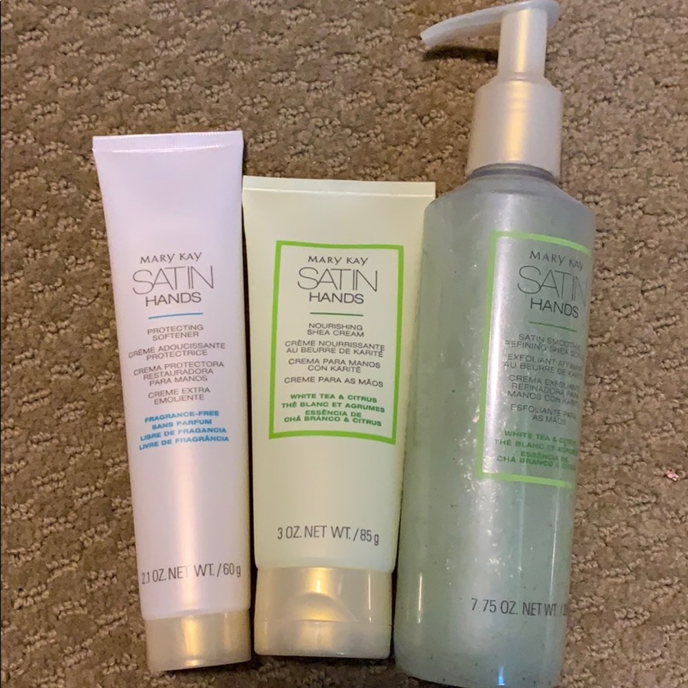 💋 MaryKay Satin Hands Set 💋
